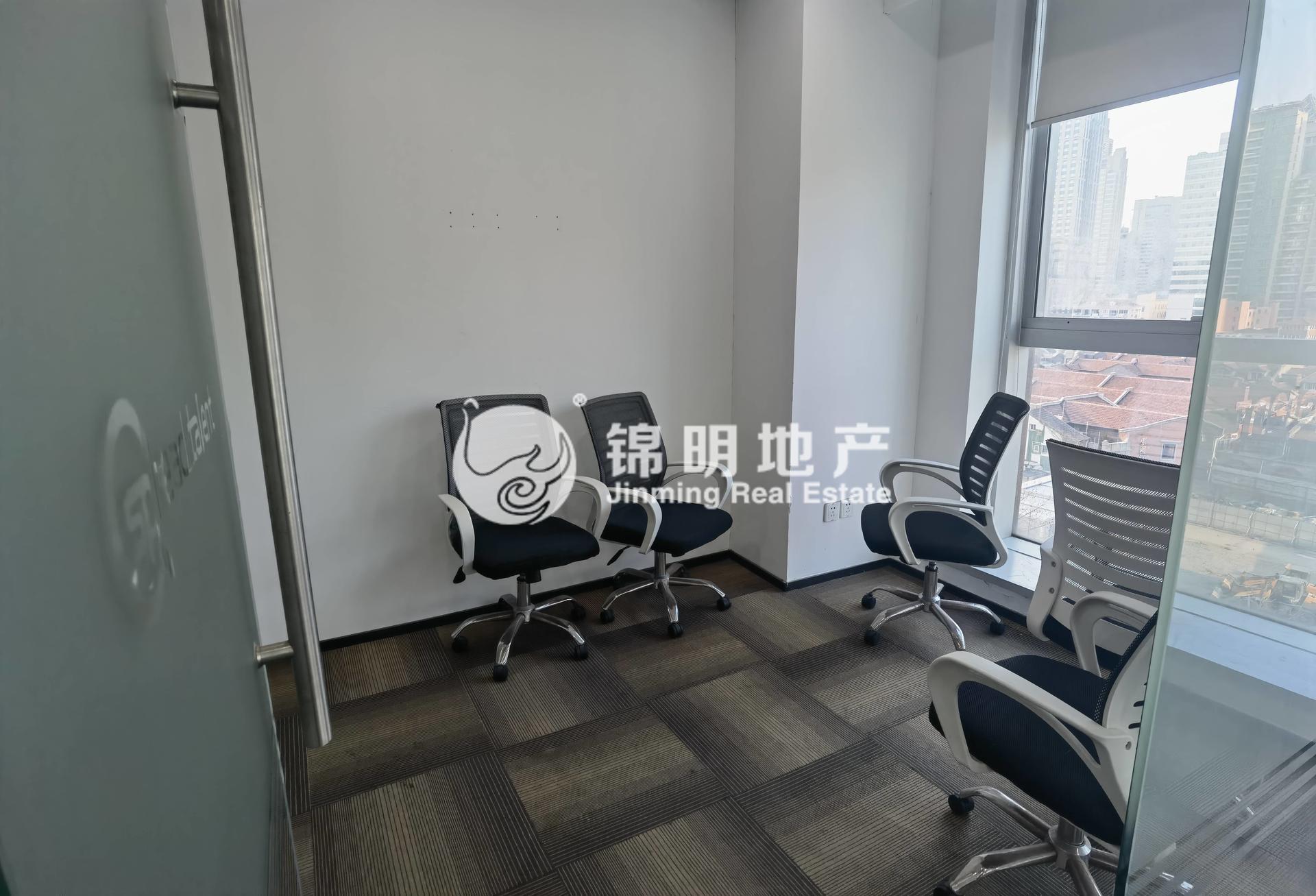 南京西路晶采世纪大厦109平米写字楼出租